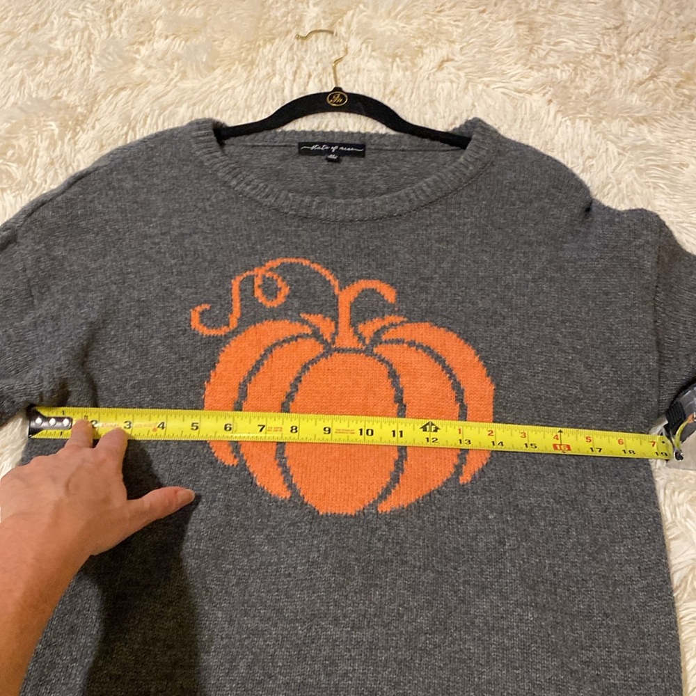 State of Mind Medium gray and orange pumpkin 🎃 sweater. Fall festive! - Picture 8 of 8